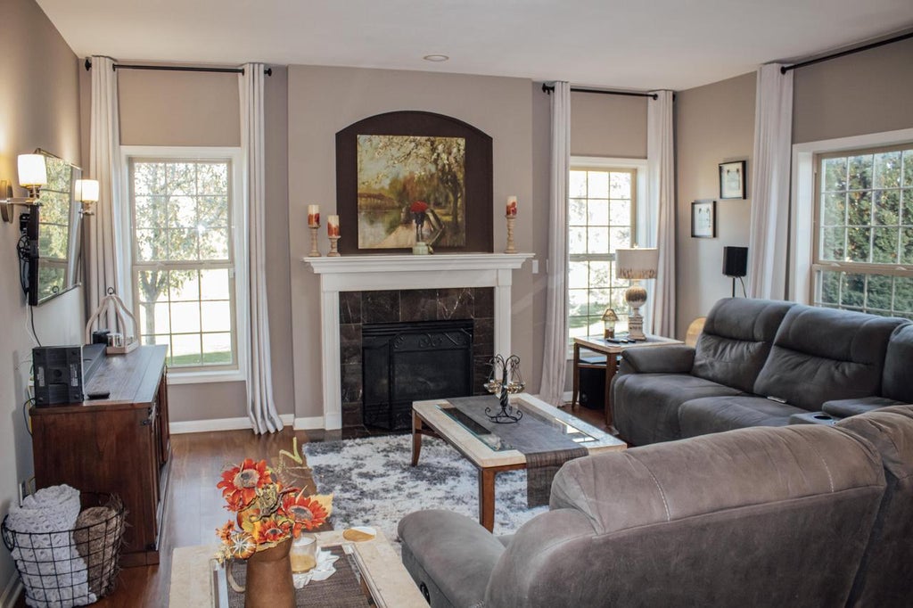 Photo of W226N4168 Sunder Creek COURT, Pewaukee, WI 53072 (MLS # 1984488)