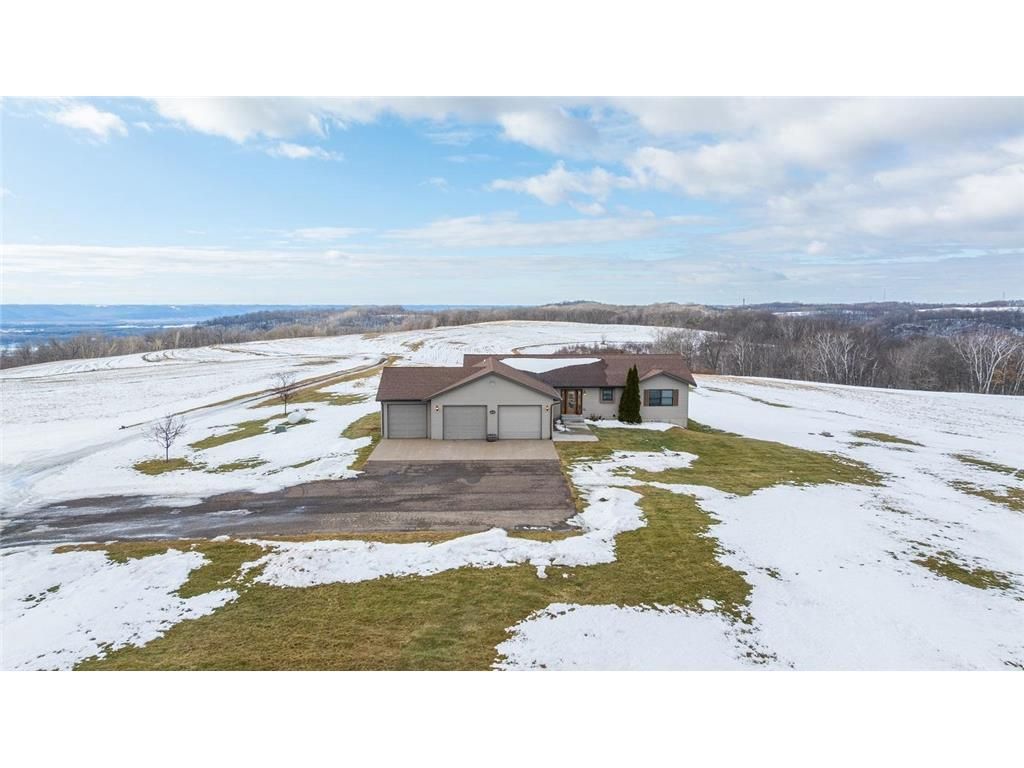 Photo of W1660 Maplewood LANE, Alma, WI 54610 (MLS # 7039467)