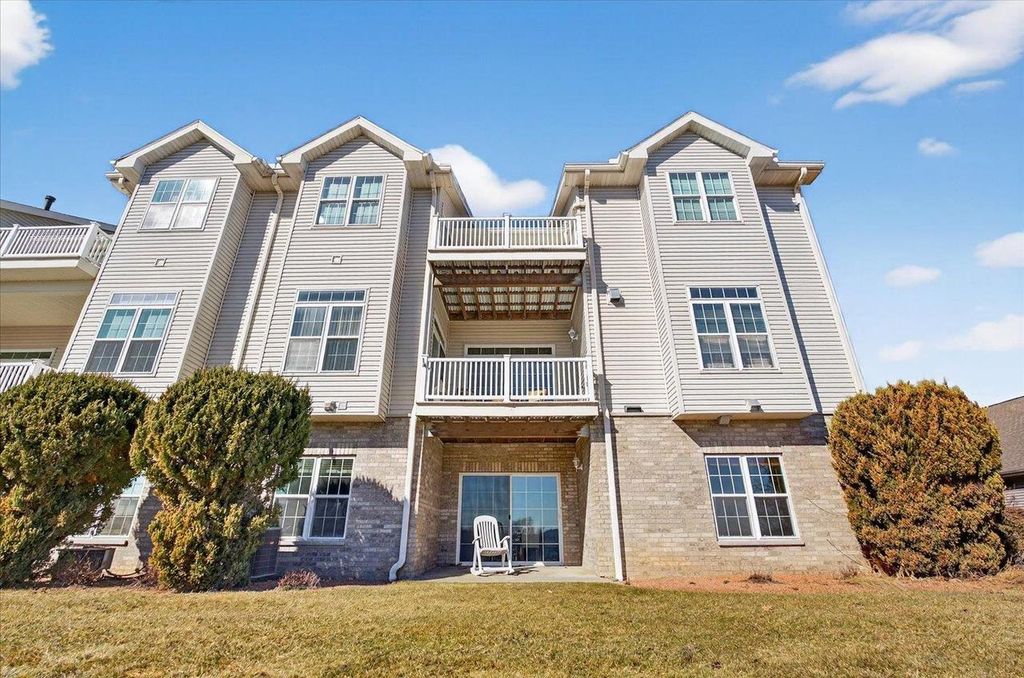 Photo of W11558 Island View COURT, Lodi, WI 53555 (MLS # 2015199)