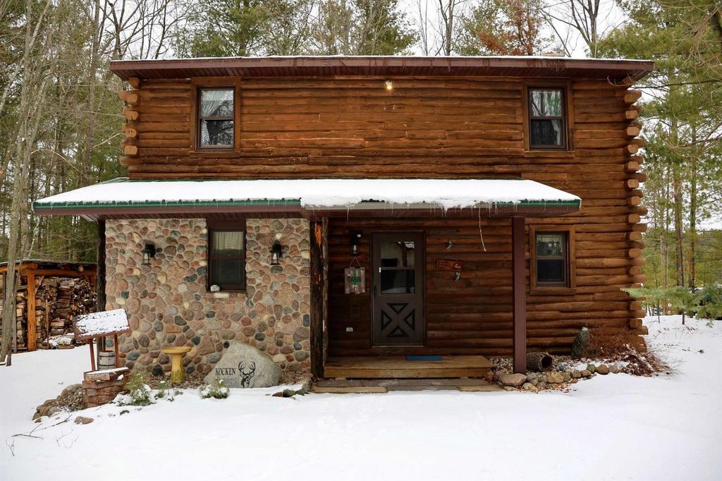 Photo of 14946 N Sunrise COURT, Mountain, WI 54149 (MLS # 50321524)