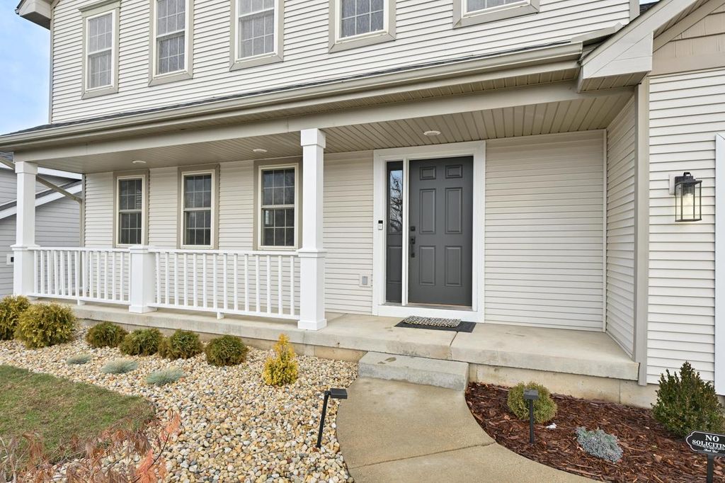 Photo of 9902 Talons WAY, Verona, WI 53593 (MLS # 1947018)