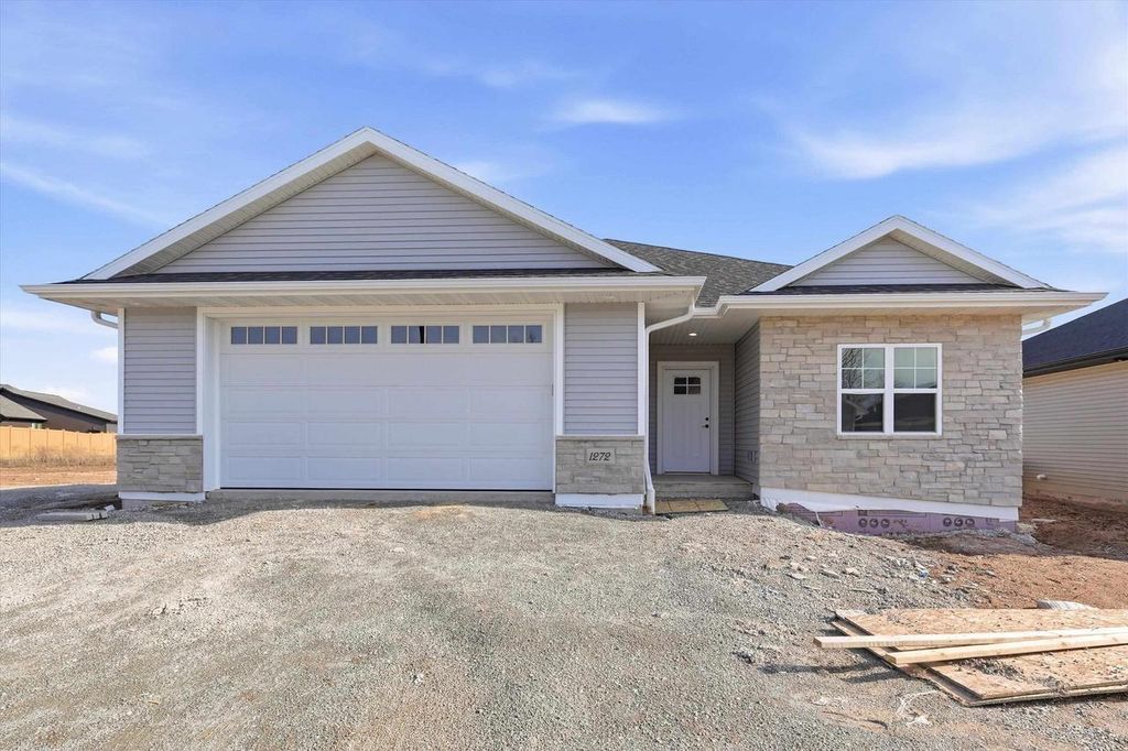 Photo of 1272 Autumn Field LANE, De Pere, WI 54115 (MLS # 50324257)