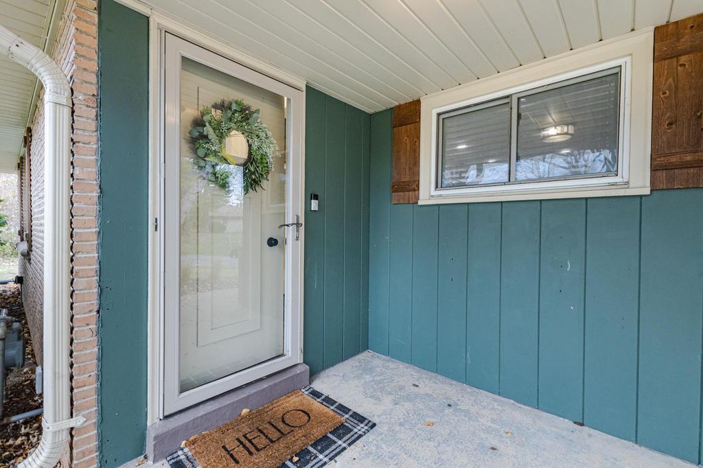 Photo of 10341 W Vera AVENUE, Milwaukee, WI 53224 (MLS # 1944200)