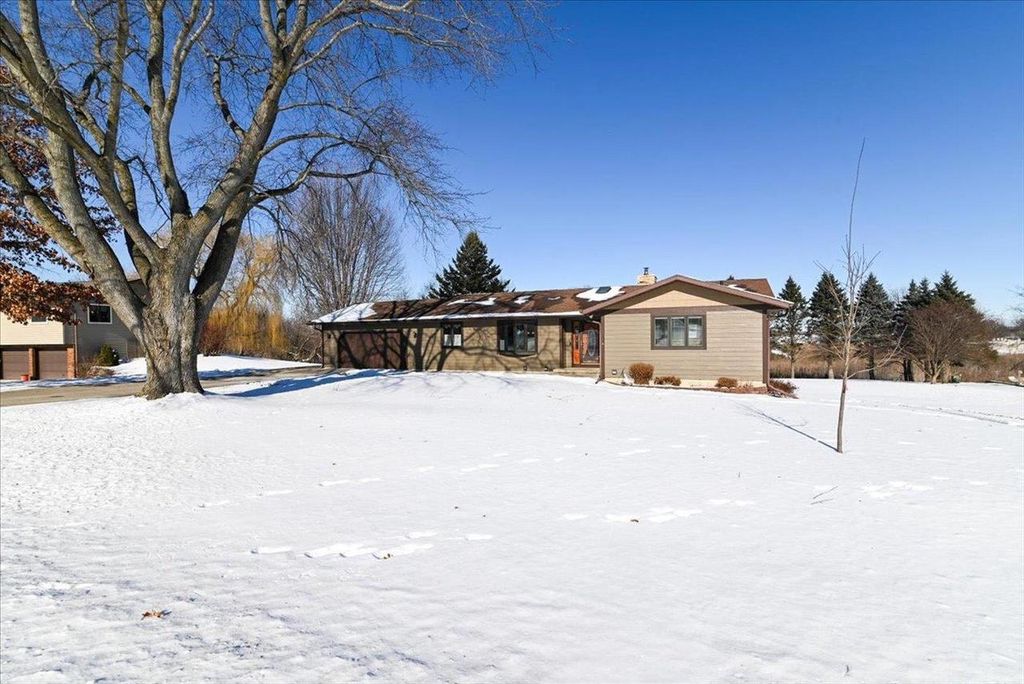 Photo of 5498 Windridge ROAD, Oregon, WI 53575 (MLS # 2015760)