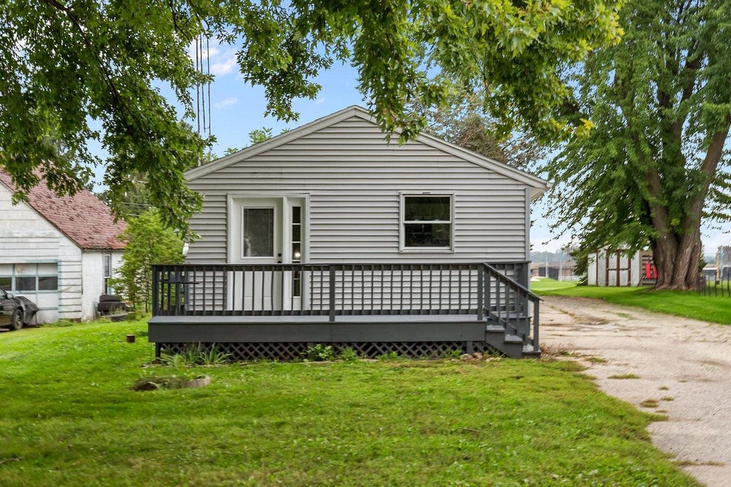 Photo of 525 S Grove STREET, Waupun, WI 53963 (MLS # 50333365)