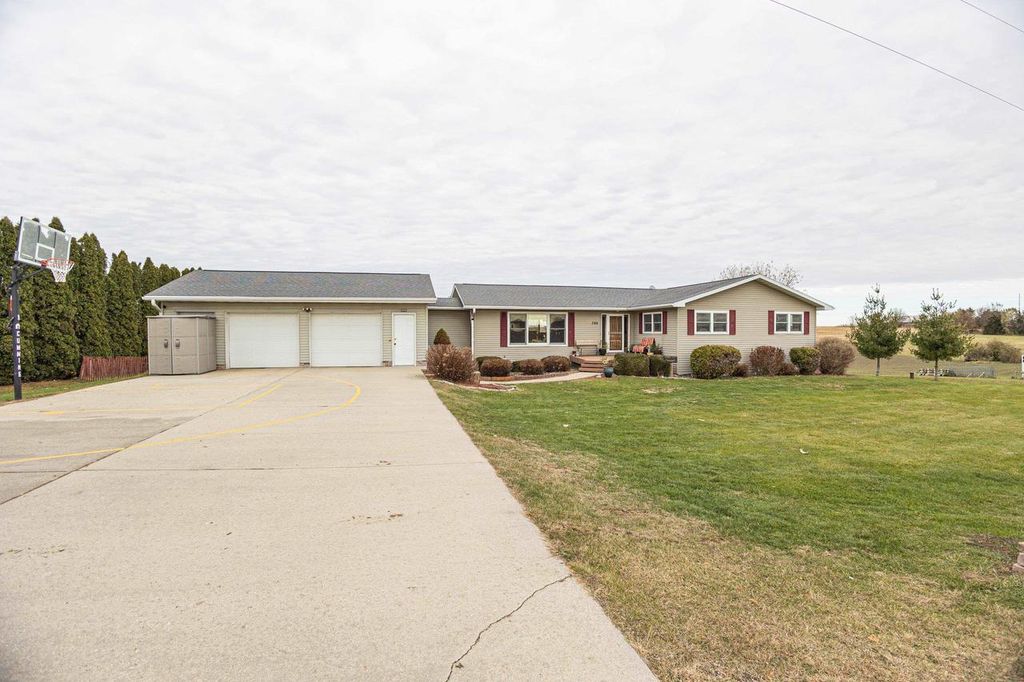 Photo of 386 St. Rose ROAD, Cuba City, WI 53807 (MLS # 2012573)