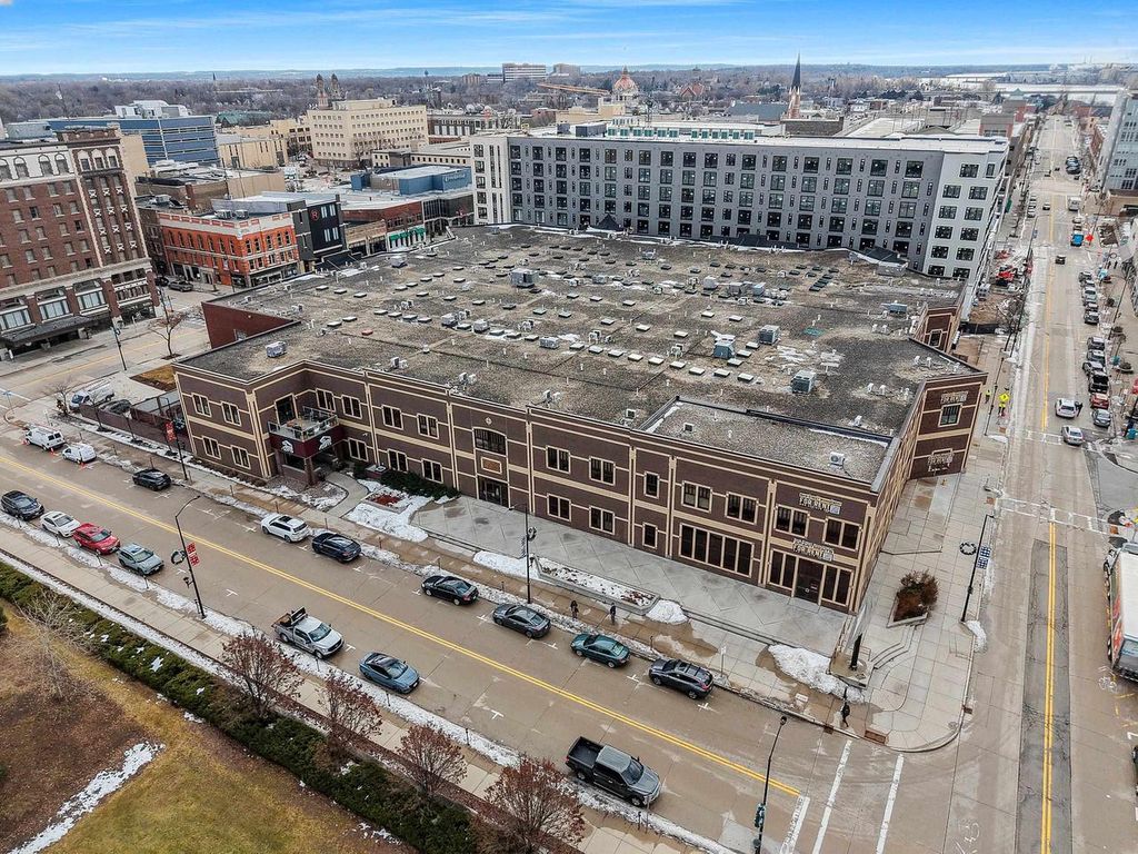 Photo of 301 N Adams STREET #120, Green Bay, WI 54301 (MLS # 50320301)