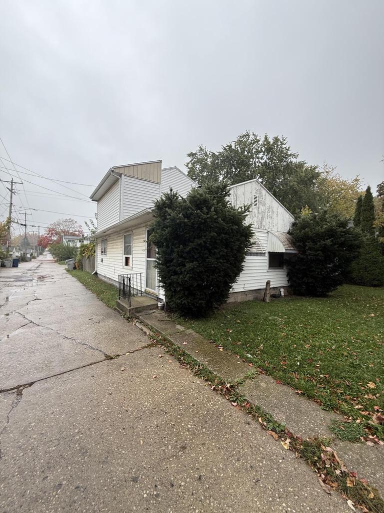 Photo of 6184 N 39th STREET, Milwaukee, WI 53209 (MLS # 1986219)