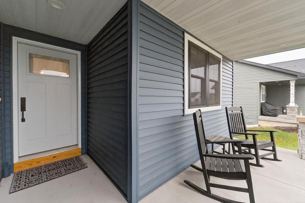 Photo of 654 Locust LANE, Evansville, WI 53536 (MLS # 2013311)