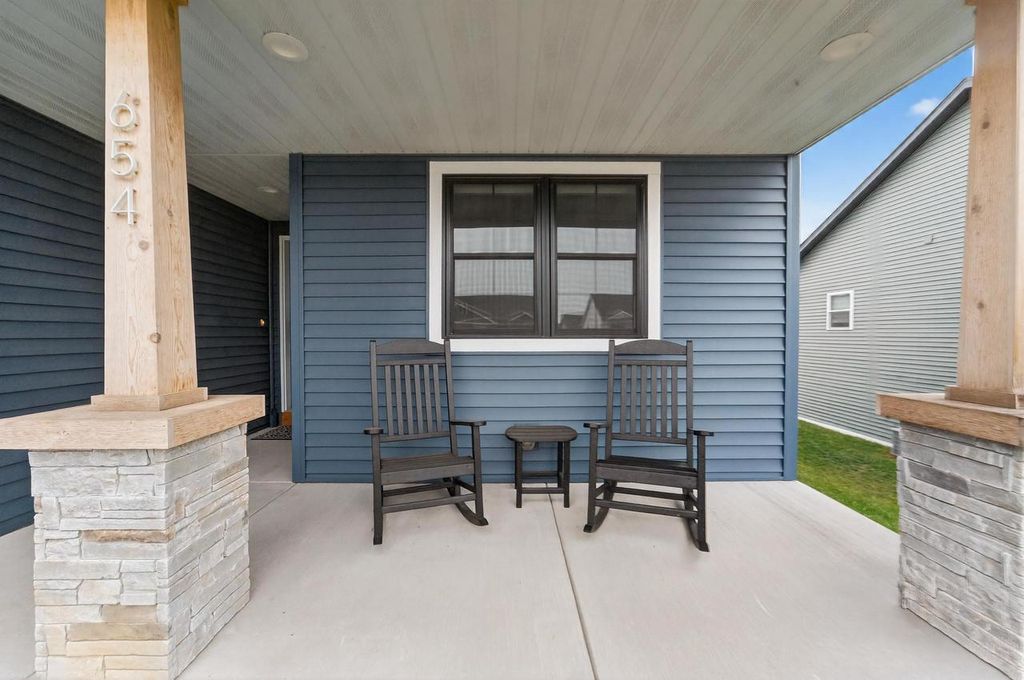 Photo of 654 Locust LANE, Evansville, WI 53536 (MLS # 2013311)