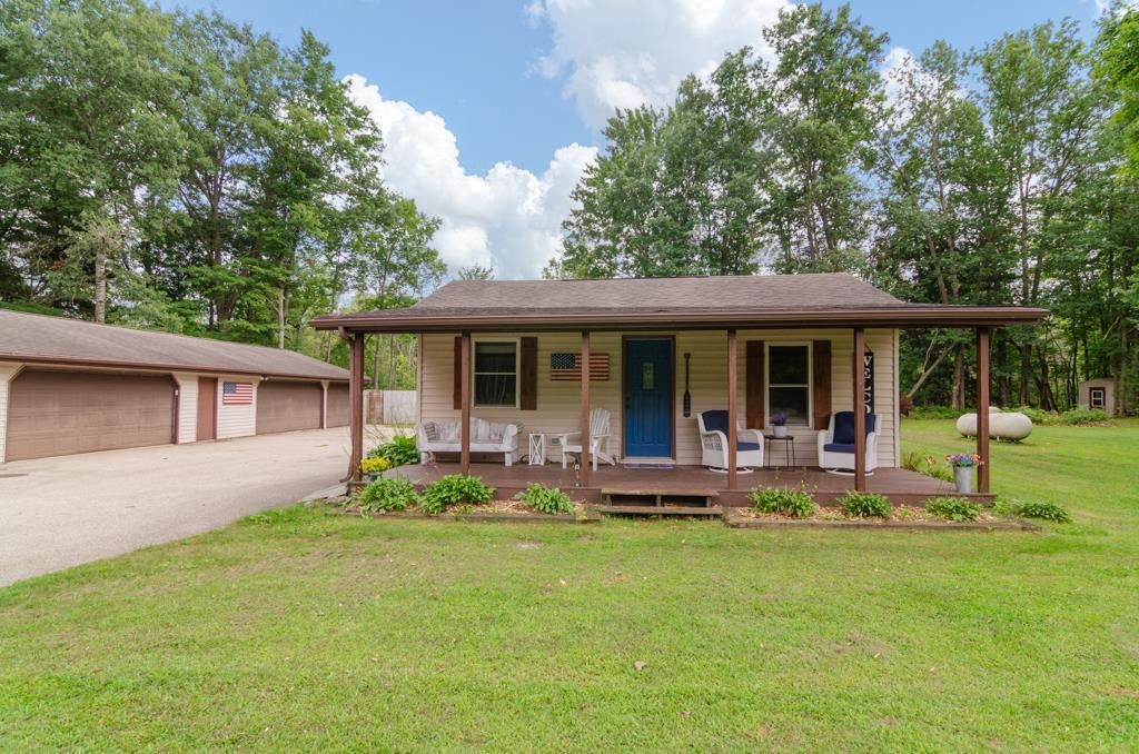 Photo of 5251 Stiles ROAD, Lena, WI 54139 (MLS # 50330993)