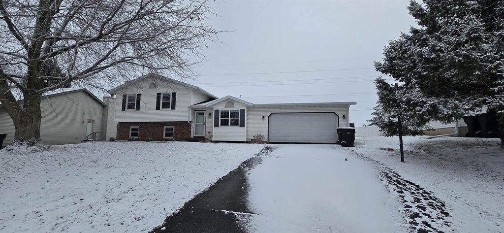 Photo of 916 Liberty DRIVE, Deforest, WI 53532 (MLS # 2014818)