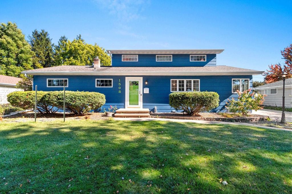 Photo of 1508 N Nicholas STREET, Appleton, WI 54914 (MLS # 50316551)