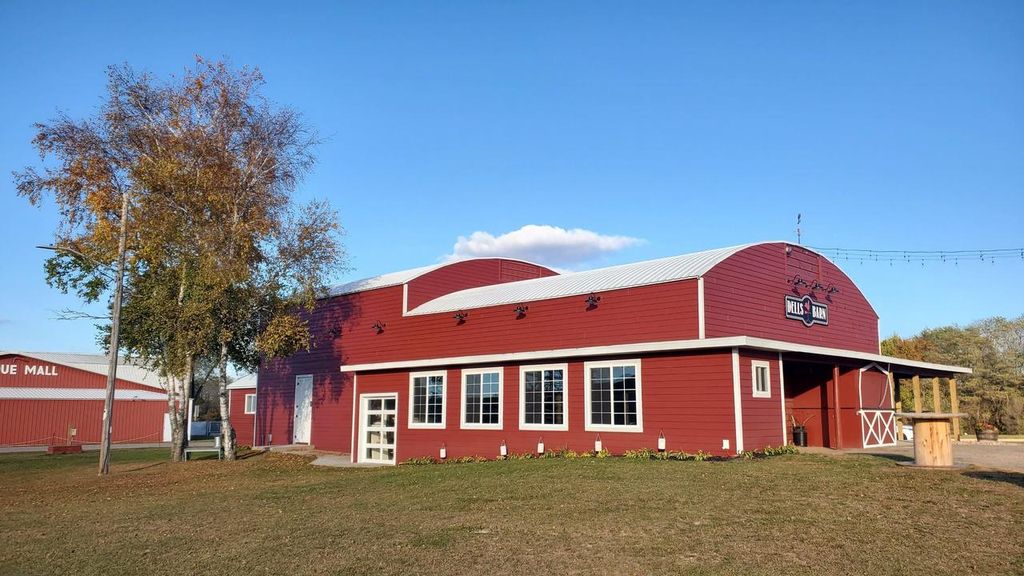 Photo of E10918 Moon ROAD, Baraboo, WI 53913 (MLS # 2011951)