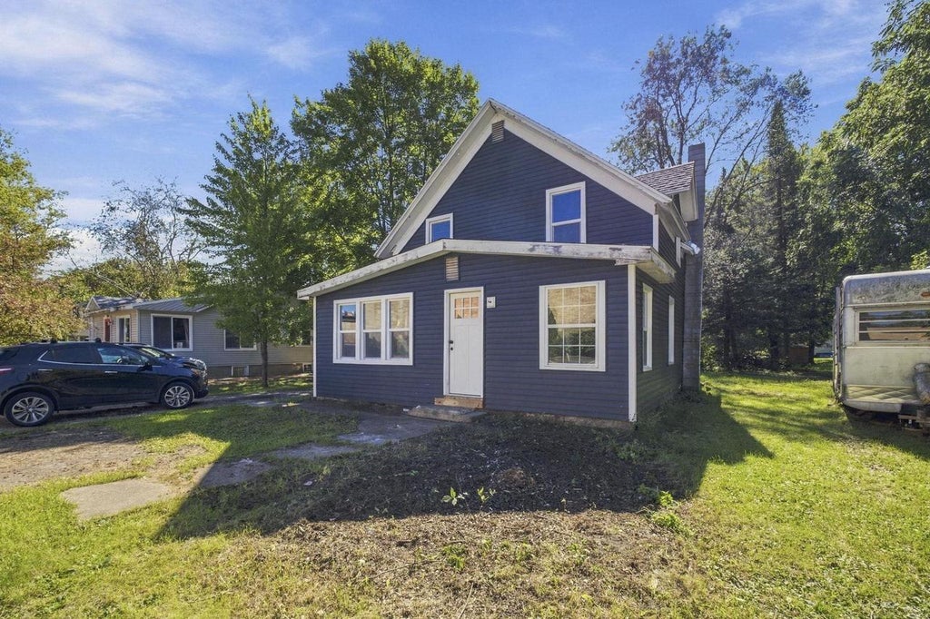 Photo of 628 Euclid AVENUE, Wild Rose, WI 54984 (MLS # 50333256)