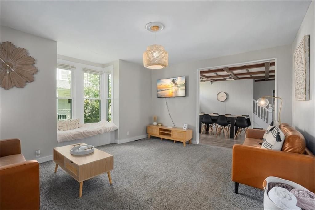 Photo of 527 W Grand AVENUE, Eau Claire, WI 54703 (MLS # 1595269)