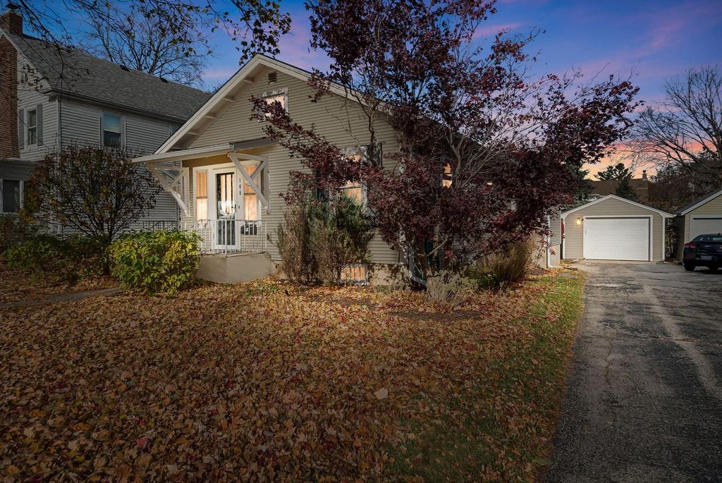 Photo of 188 W Highland AVENUE, Burlington, WI 53105 (MLS # 1942990)