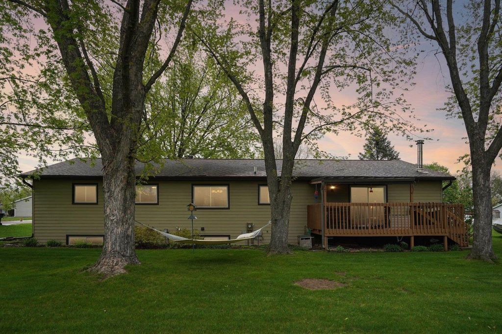 Photo of 409 Cedar STREET, Sauk City, WI 53583 (MLS # 2021623)