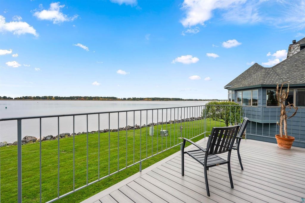 Photo of 509 Marina DRIVE, Superior, WI 54880 (MLS # 6128538)