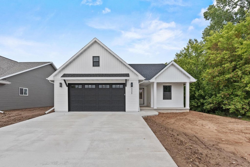 Photo of 4926 Water Mint WAY, Green Bay, WI 54313 (MLS # 50331446)