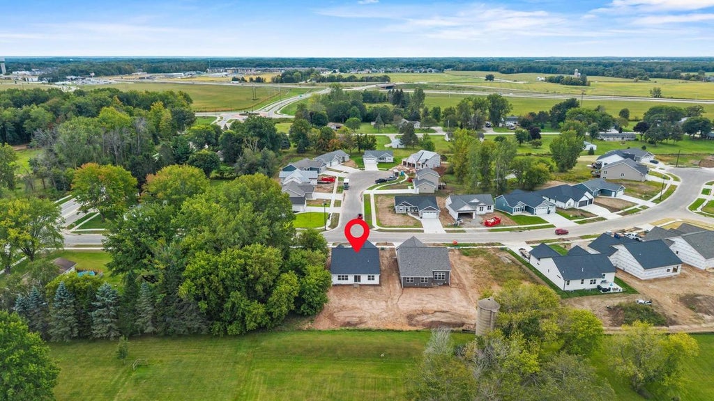 Photo of 4926 Water Mint WAY, Green Bay, WI 54313 (MLS # 50331446)