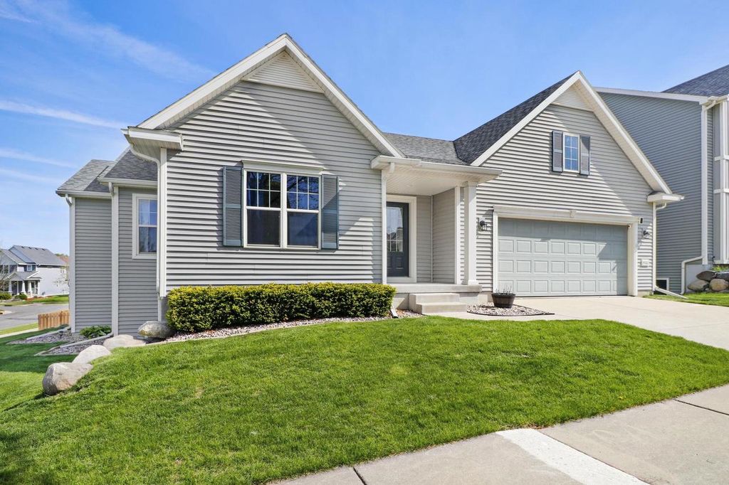 Photo of 9332 Harvest Moon LANE, Verona, WI 53593 (MLS # 50325129)