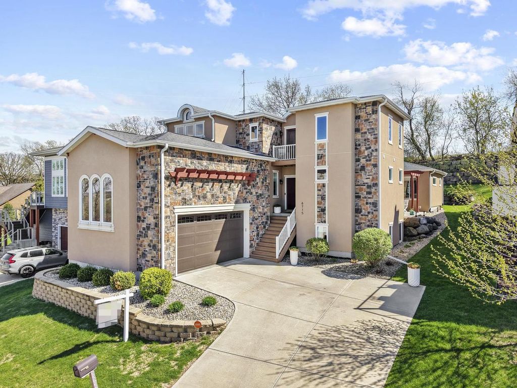 Photo of 6715 S Chickahauk TRAIL, Middleton, WI 53562 (MLS # 2019720)