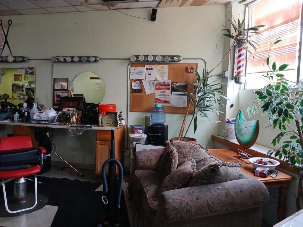 Photo of 3723 N Teutonia AVENUE #3725, Milwaukee, WI 53206 (MLS # 1944432)