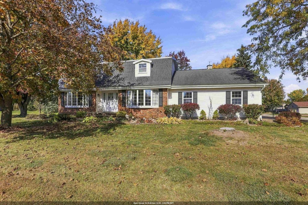 Photo of 201 Pinecrest COURT, Black Creek, WI 54106 (MLS # 50334262)