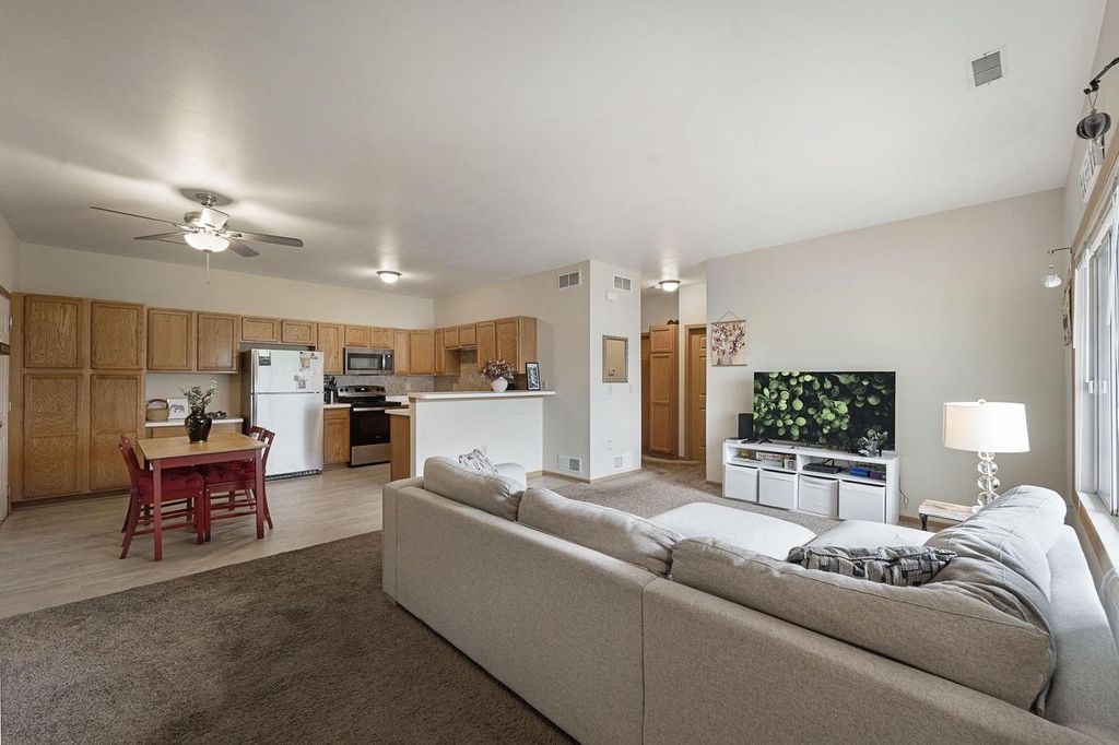 Photo of 6884 S Rolling Meadows COURT, Oak Creek, WI 53154 (MLS # 1963284)