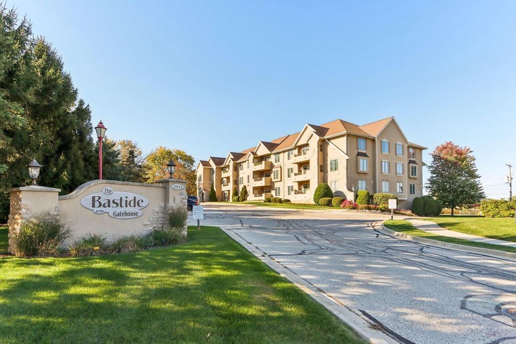 Photo of 2912 N University DRIVE #208, Waukesha, WI 53188 (MLS # 1938943)