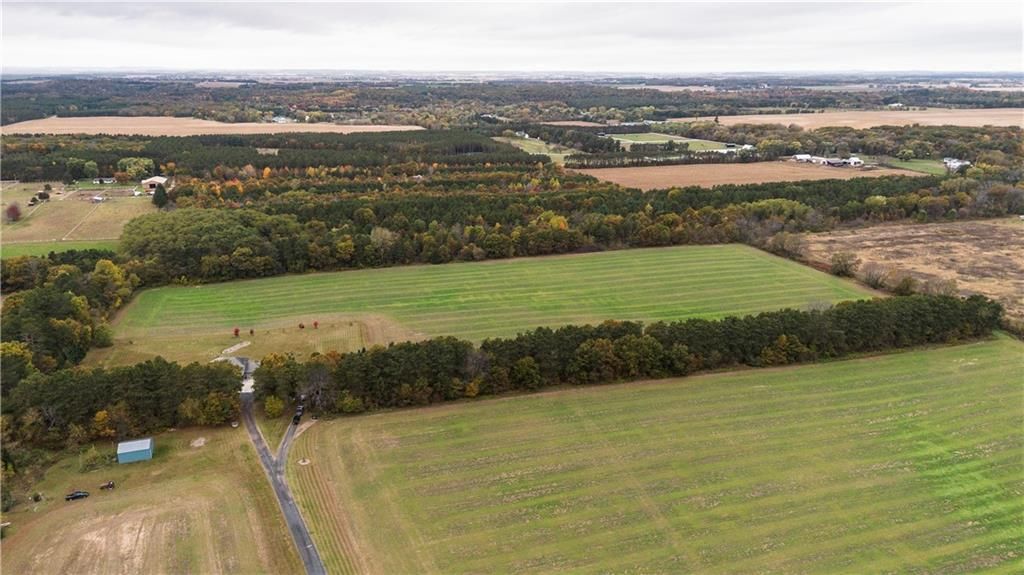 Photo of 1290 Pleasant Hill ROAD, Eau Claire, WI 54703 (MLS # 1596506)