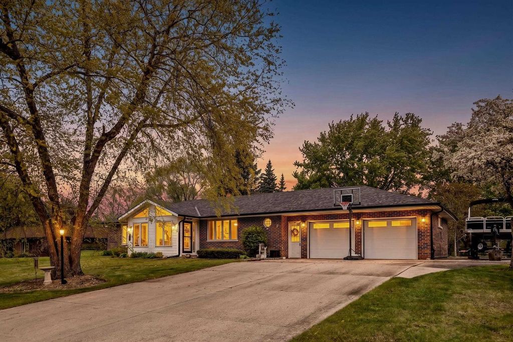 Photo of 388 Palmer AVENUE, Green Lake, WI 54941 (MLS # 2022372)