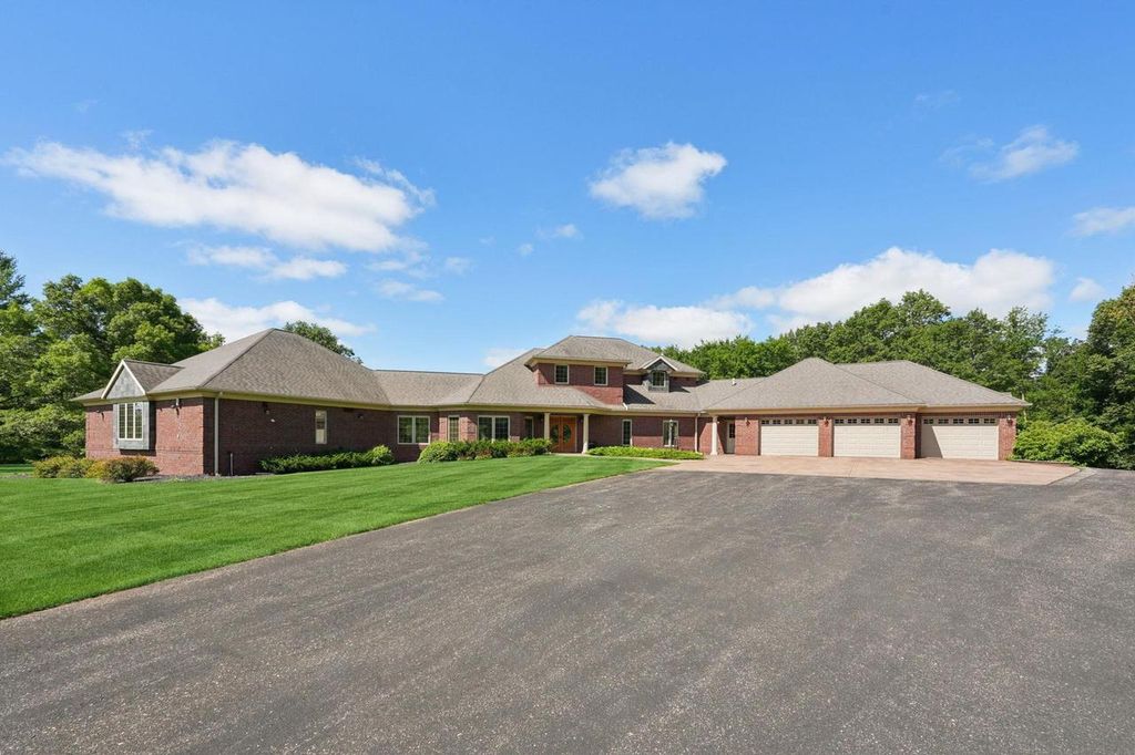 Photo of 2688 Scenic DRIVE, Stevens Point, WI 54481 (MLS # 2014868)