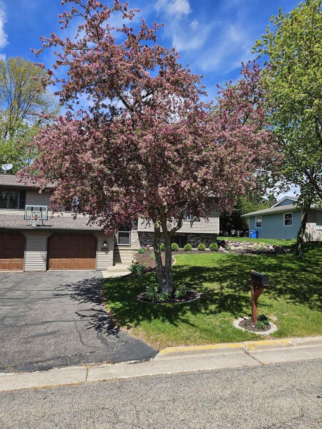 Photo of 634 Naragansett AVENUE, Baraboo, WI 53913 (MLS # 2022846)