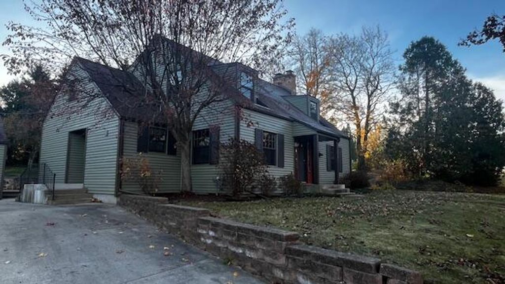 Photo of 502 Janssen AVENUE, Mayville, WI 53050 (MLS # 1942663)