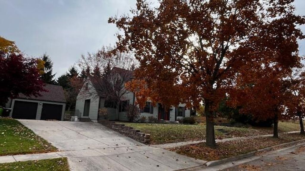 Photo of 502 Janssen AVENUE, Mayville, WI 53050 (MLS # 1942663)