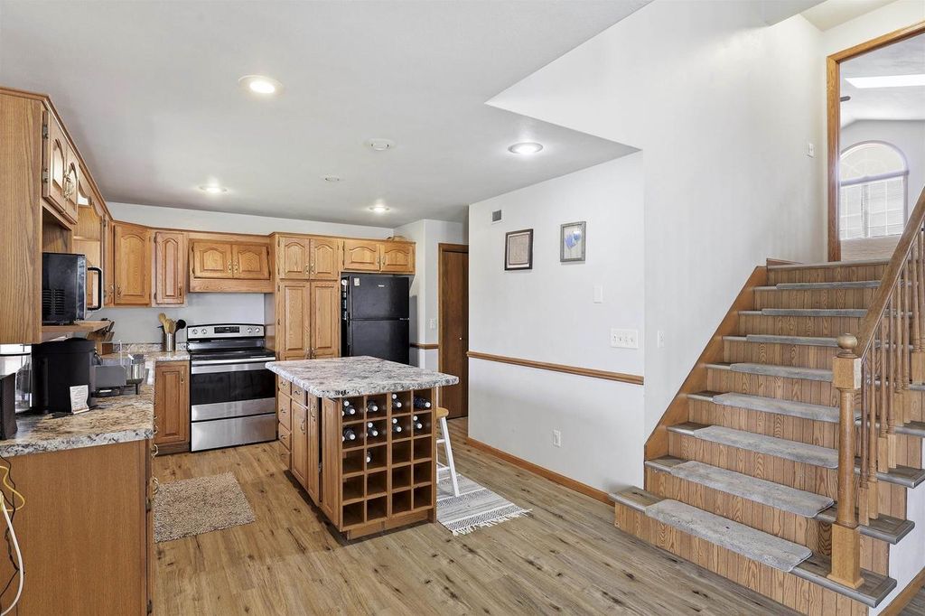 Photo of 1700 E Tracia LANE, Appleton, WI 54911 (MLS # 50325696)