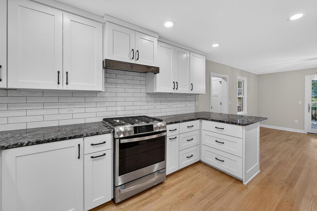 Photo of 4145 Hiawatha DRIVE, Madison, WI 53711 (MLS # 2033350)