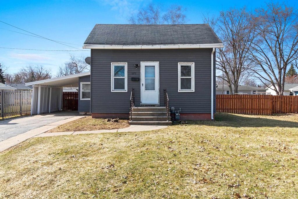 Photo of 1175 9th STREET, Green Bay, WI 54304 (MLS # 50323053)