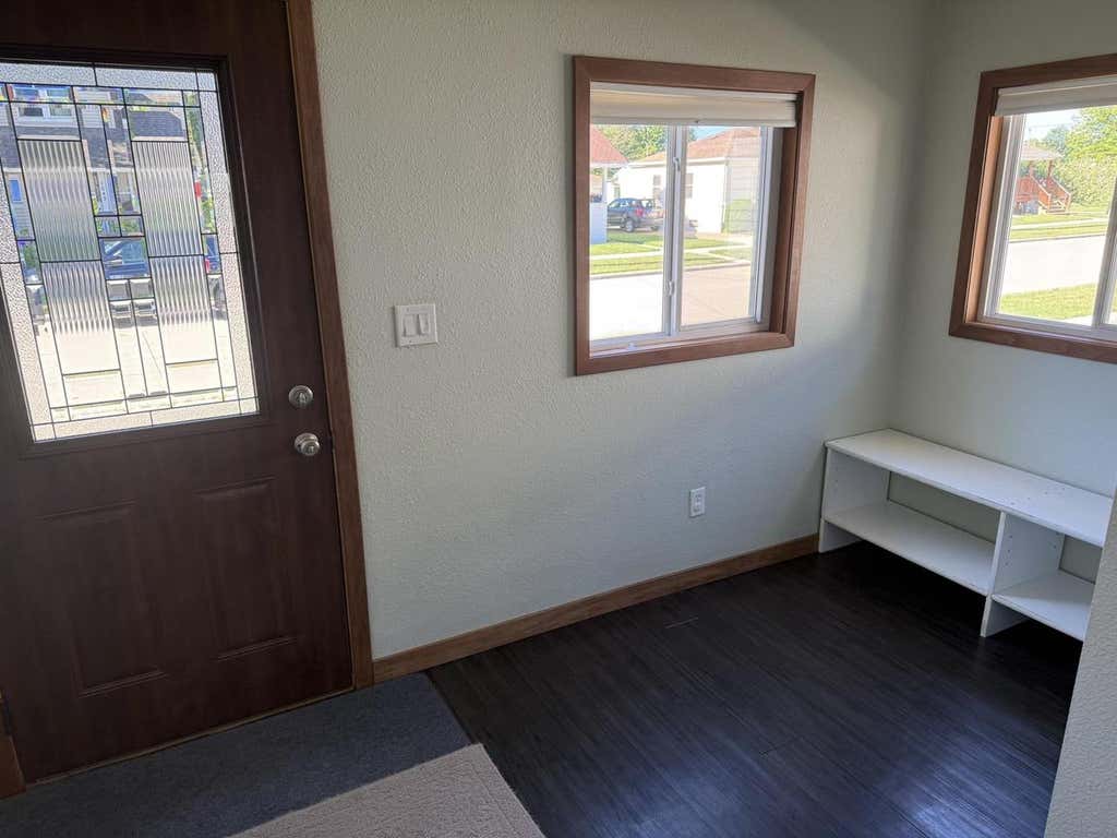 Photo of 1042 Tyler AVENUE, Oshkosh, WI 54902 (MLS # 50328185)