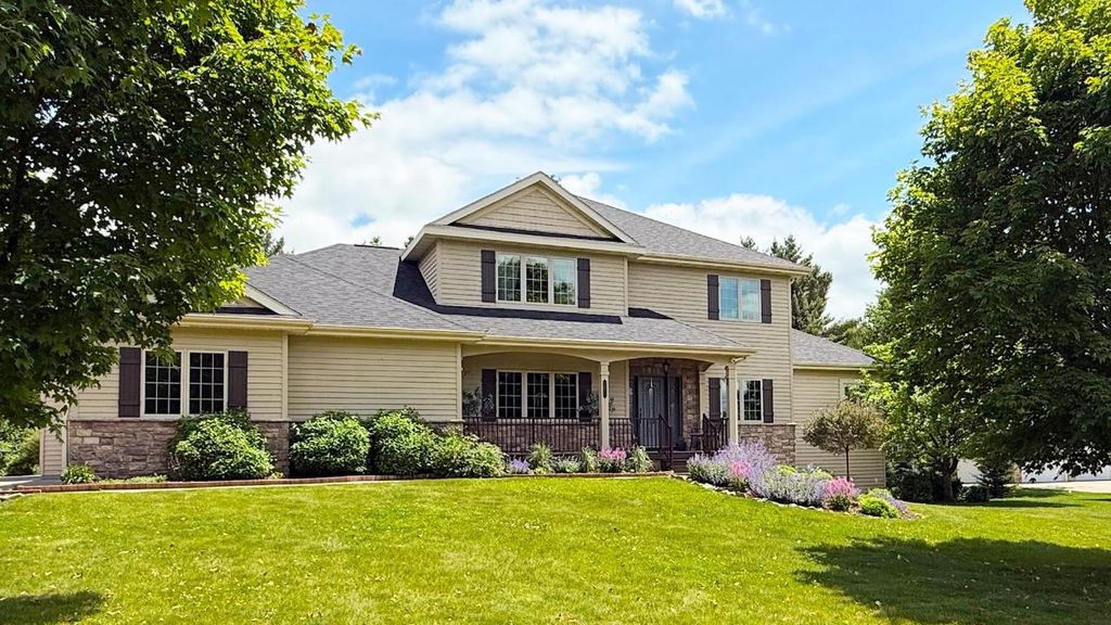 Photo of 2101 Eagle Valley LANE, Wausau, WI 54403 (MLS # 22505091)