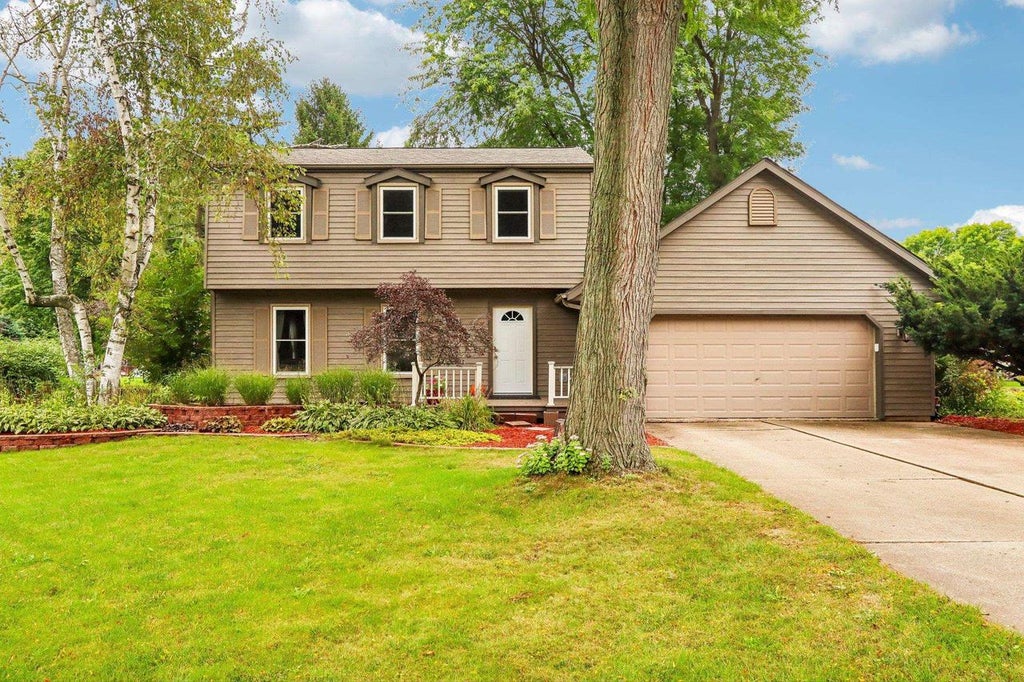 Photo of 7134 S Hill ROAD, Deforest, WI 53532 (MLS # 2033052)