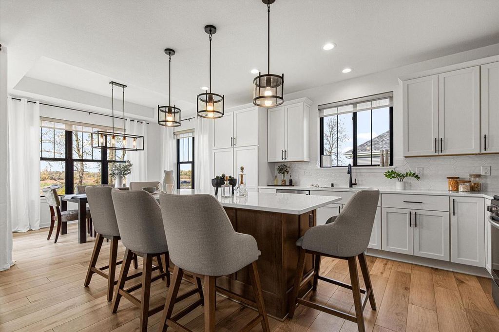 Photo of W251N2367 Valleyview CIRCLE, Pewaukee, WI 53072 (MLS # 1949748)