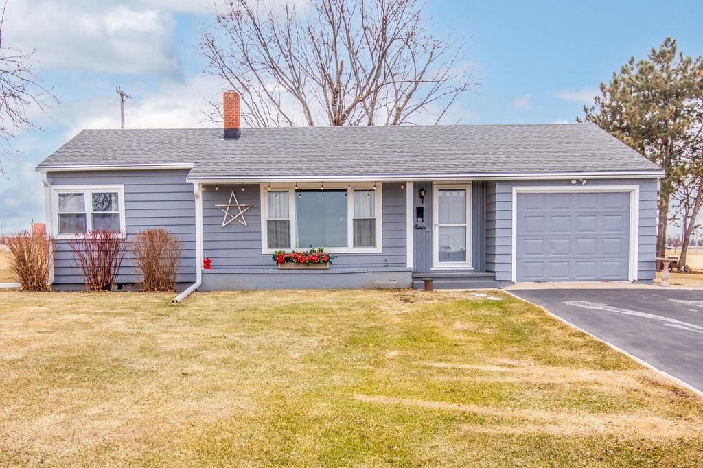 Photo of W13140 State Road 23, Ripon, WI 54971 (MLS # 1952421)