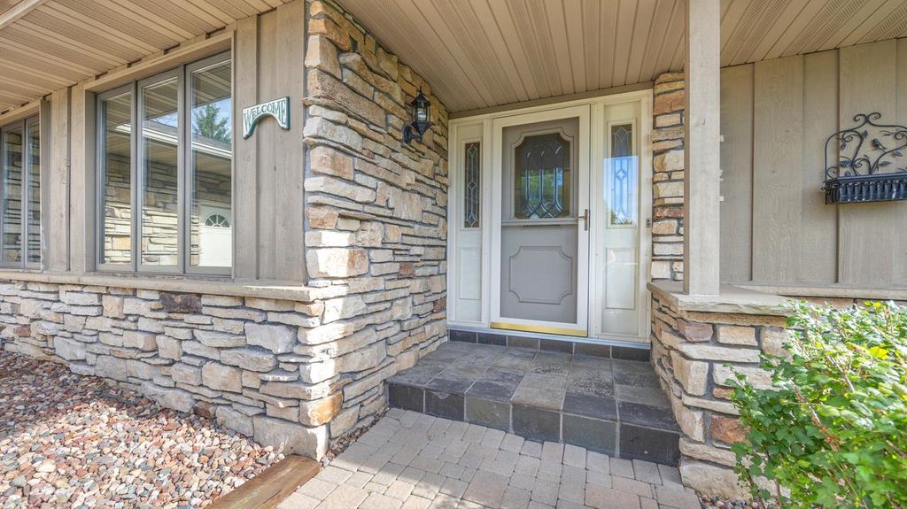 Photo of W4978 Valley Creek ROAD, Fond Du Lac, WI 54937 (MLS # 1946100)