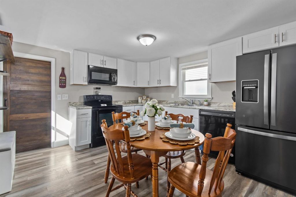 Photo of 133 Grant STREET, Kaukauna, WI 54130 (MLS # 50323997)