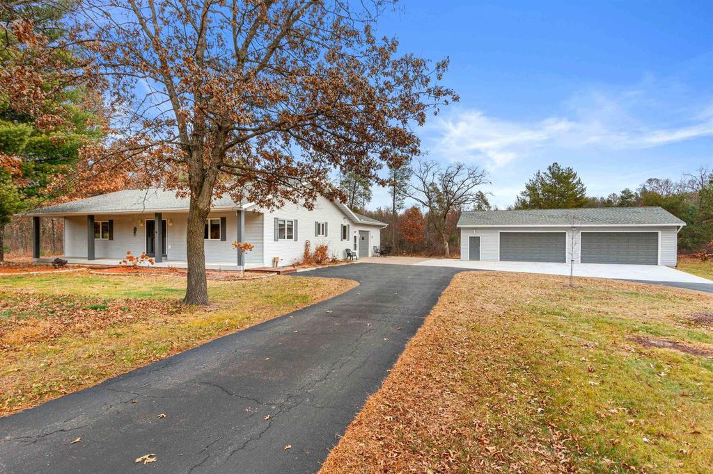 Photo of 352 Quiet Waters TRAIL, Nekoosa, WI 54457 (MLS # 2012750)