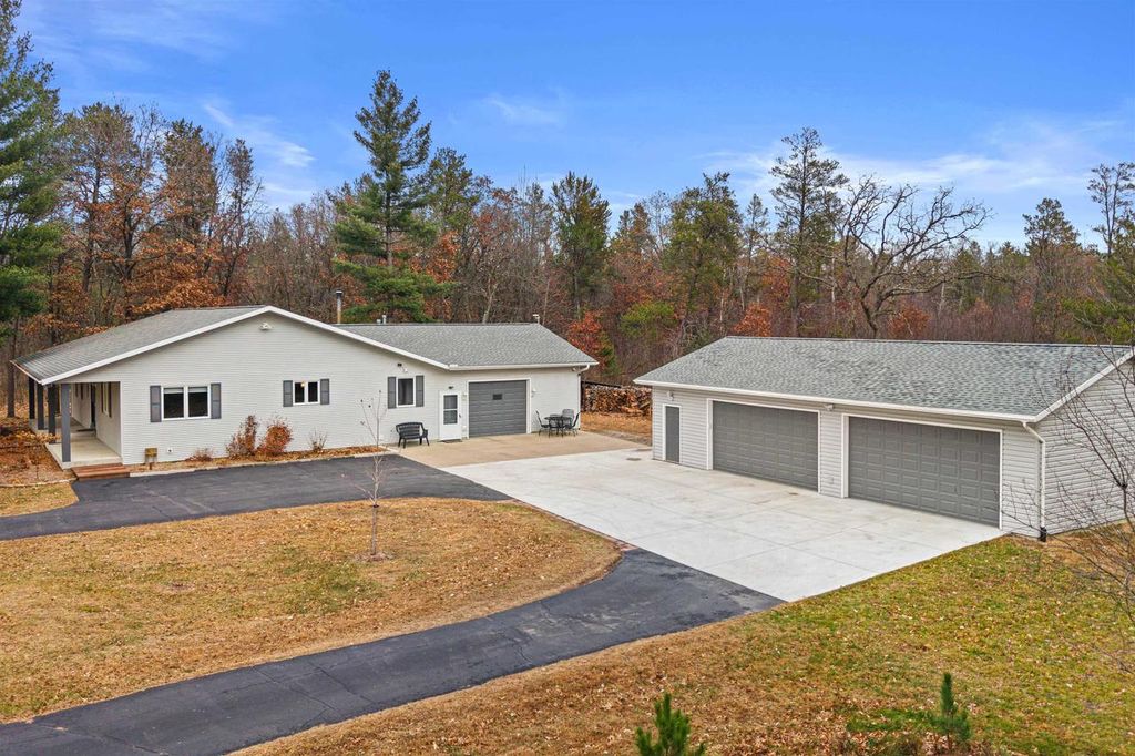 Photo of 352 Quiet Waters TRAIL, Nekoosa, WI 54457 (MLS # 2012750)