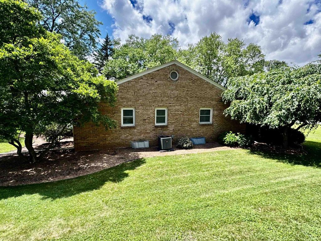 Photo of 3542 Bee LANE, Beloit, WI 53511 (MLS # 2025838)